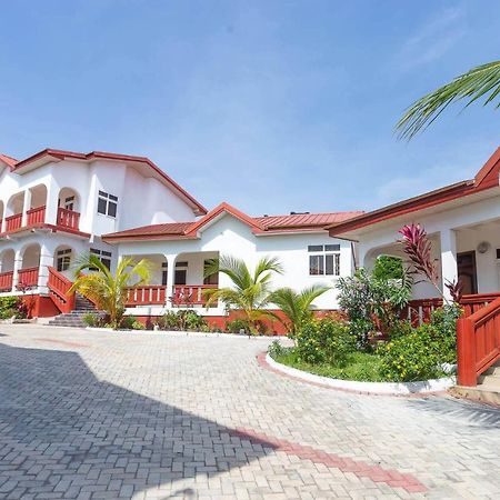 Royal Elmount Hotel Elmina Buitenkant foto