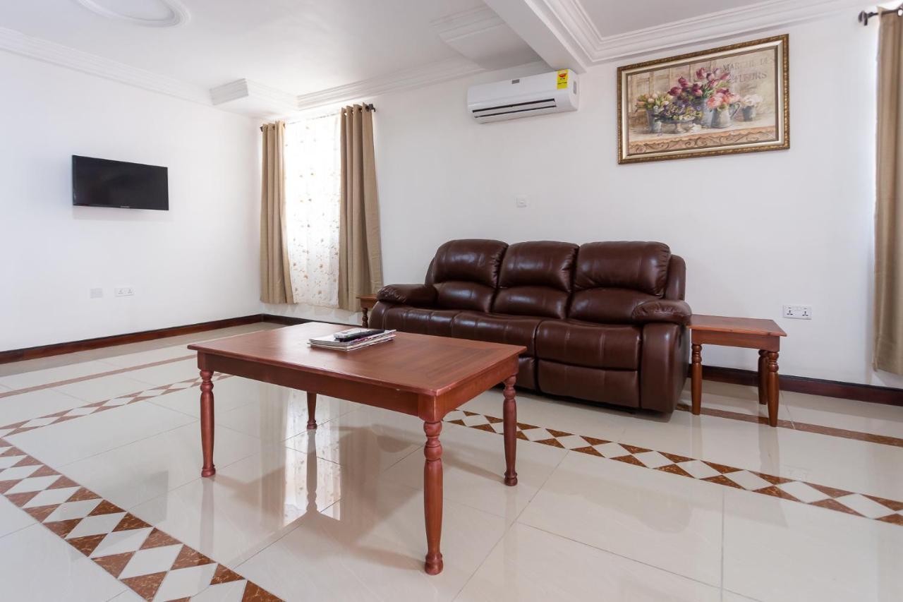 Royal Elmount Hotel Elmina Buitenkant foto