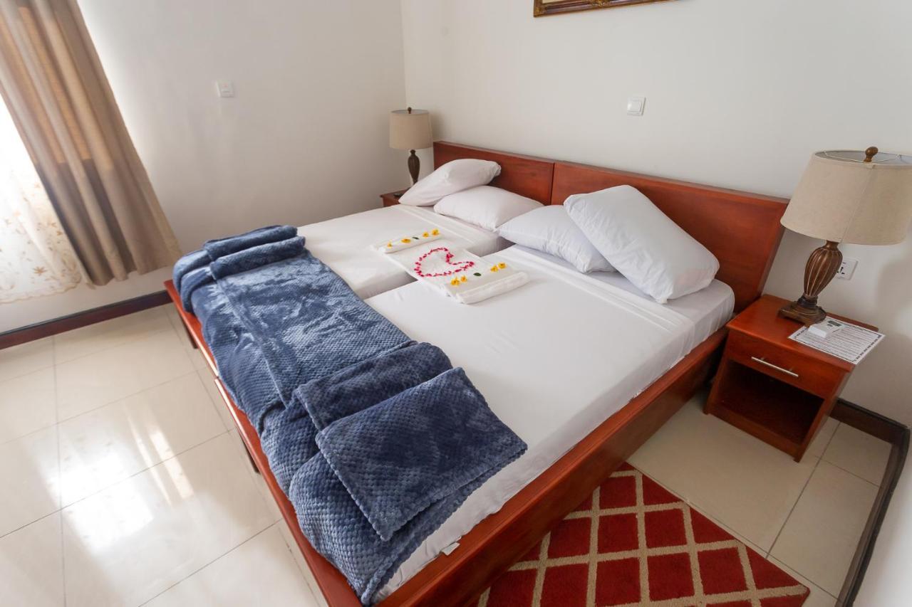 Royal Elmount Hotel Elmina Buitenkant foto
