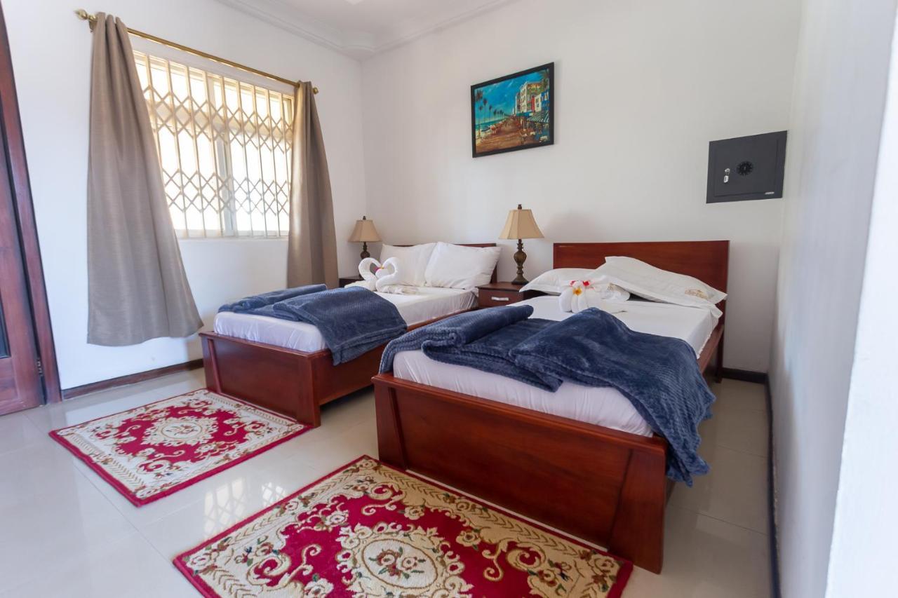 Royal Elmount Hotel Elmina Buitenkant foto