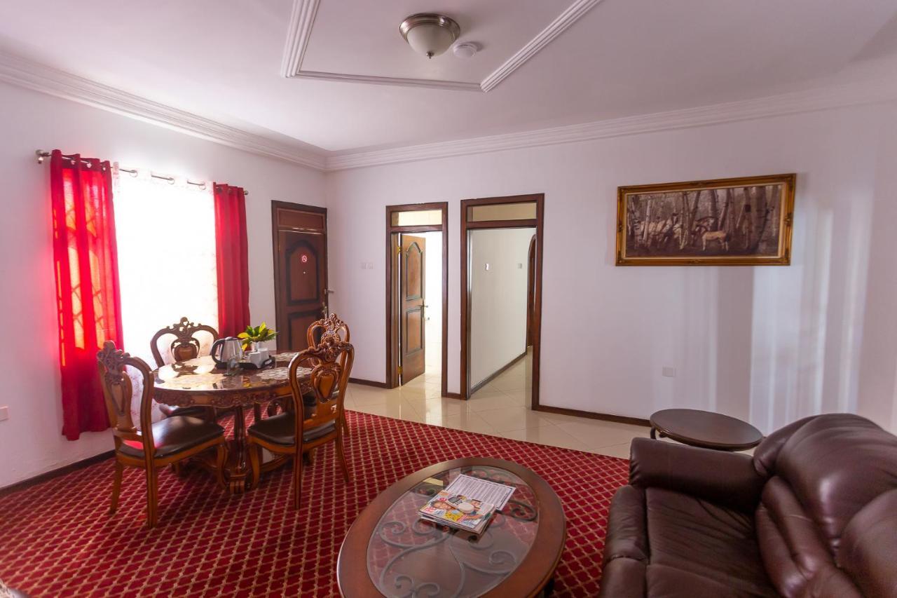 Royal Elmount Hotel Elmina Buitenkant foto